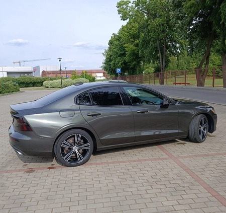 Volvo S60 cena 139800 przebieg: 60000, rok produkcji 2019 z Przeworsk małe 232